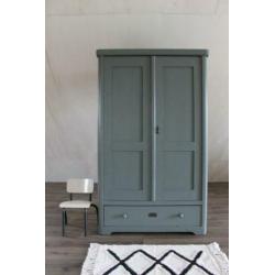 Prachtige antieke, brocante kast / massief hout /donkergroen