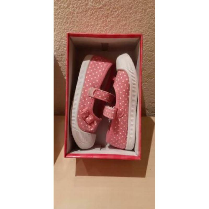 Kinderschoenen 24