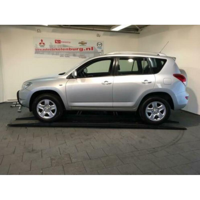 TOYOTA RAV4 2.0 5DR 4WD LINEA LUNA Sol