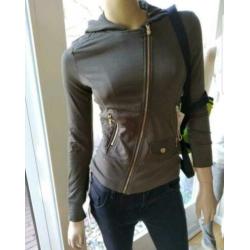Nieuw stoer vest Italiaanse merk MET jeans