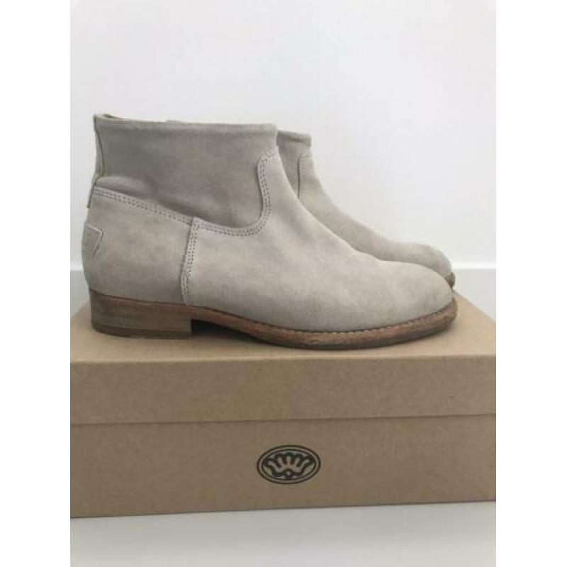 Mooie Shabbies enkellaarsjes maat 37 en riem