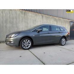 Opel Astra Sports Tourer 1.4 Turbo Business Executive Naviga