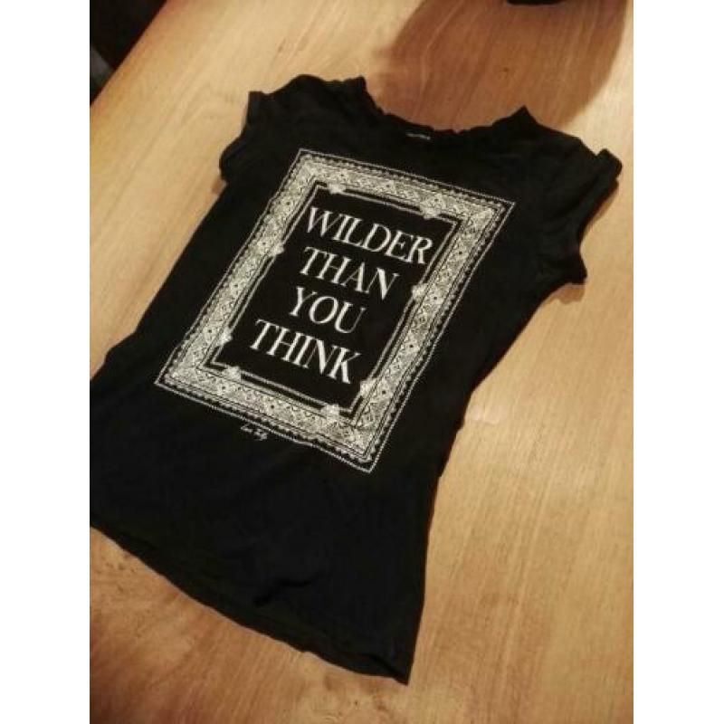 Mooie t shirt maat 176 €2