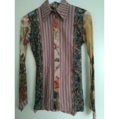 Save the Queen blouse met kant