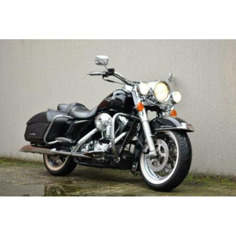 Harley Davidson FLHR Roadking Road King softail 2001 NL Bike