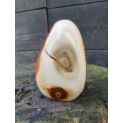 Prachtig sculptuur van polychroom jaspis 649 gram