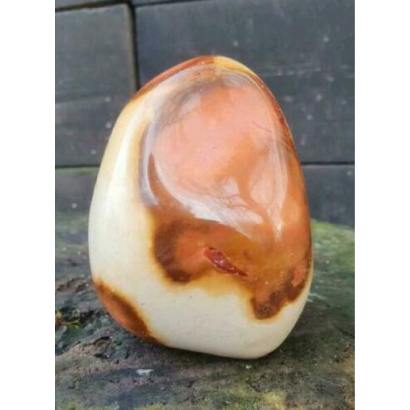 Prachtig sculptuur van polychroom jaspis 649 gram