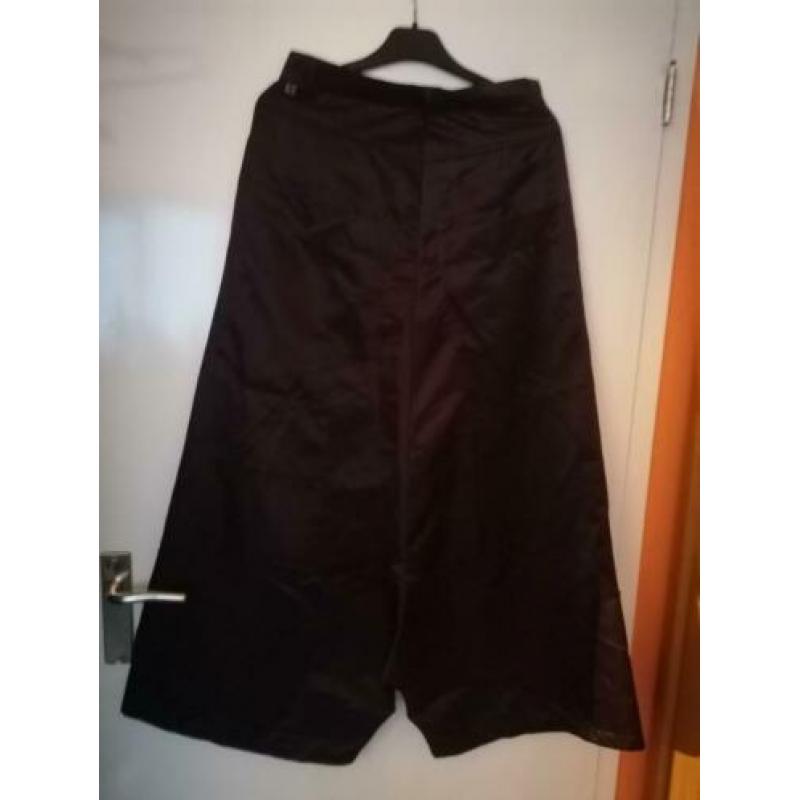 ART super leuke paarse wijde broek/rok maat S
