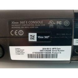 Xbox 360 slim model 1538 + netsnoer.Controler gratis erbij*