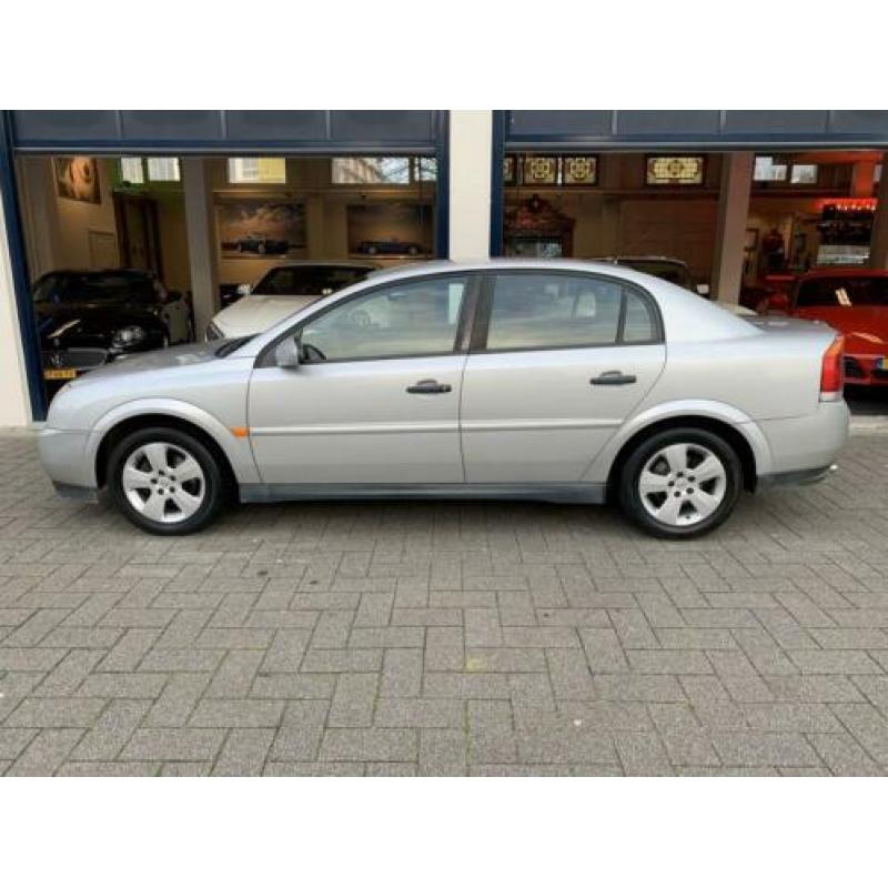 Opel Vectra 1.8-16V Comfort NIEUWE APK (bj 2003)