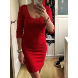 rood H&M jurkje