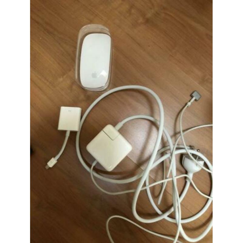 Oplader MacBook (magsafe2) ÉN Magic Mouse