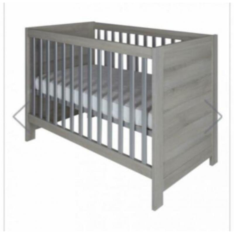 Complete babykamer grijs Zgan