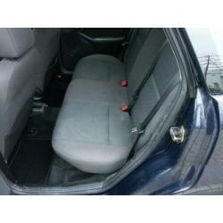 Ford Focus Wagon 1.8 TDdi Ambiente '04, AIRCO, NIEUWE DISTRI