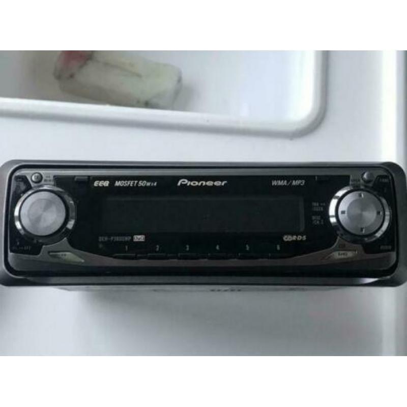 Pioneer DEH-P3600MP Radio/CD/MP3/VMA speler 50W x 4