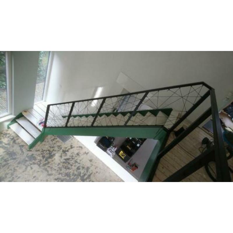 maatwerk metaal, rvs balustrade, trapleuning