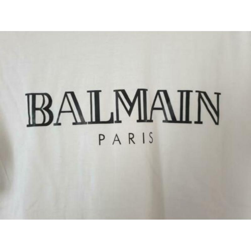 2 Witte BALMAIN T-Shirts; 100% Katoen, Maat: S (63 cm).