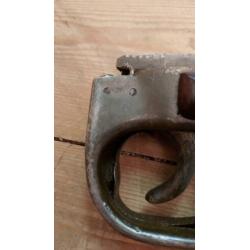 MG42 grip