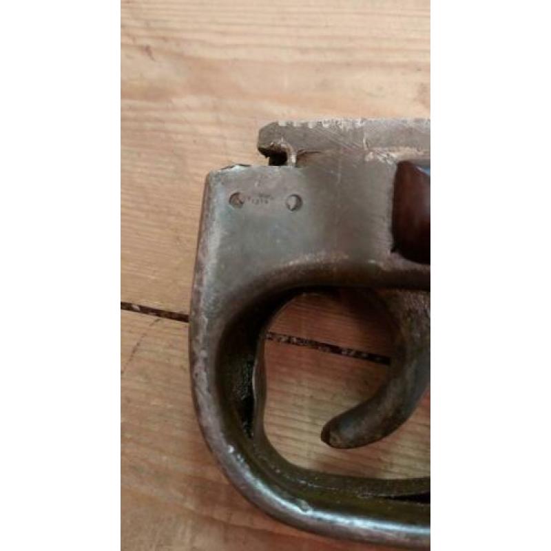 MG42 grip
