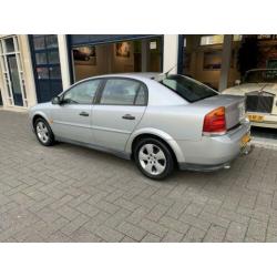 Opel Vectra 1.8-16V Comfort NIEUWE APK (bj 2003)