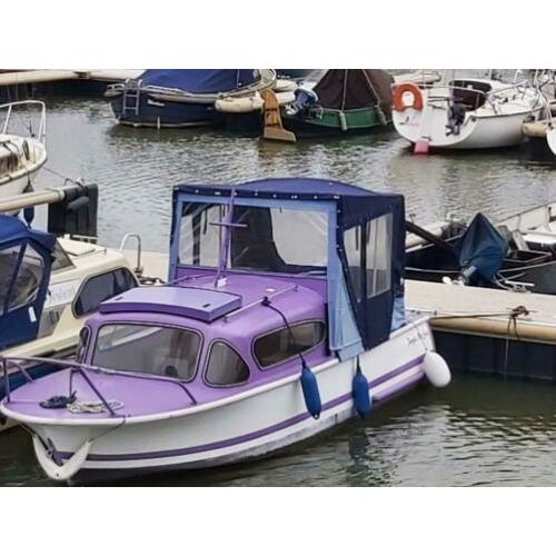 mooie kajuit bootje