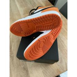 Jordan 1 low maat 41 nieuw