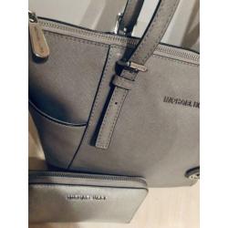 Prachtige Michael kors tas + portemonnee SET als NIEUW