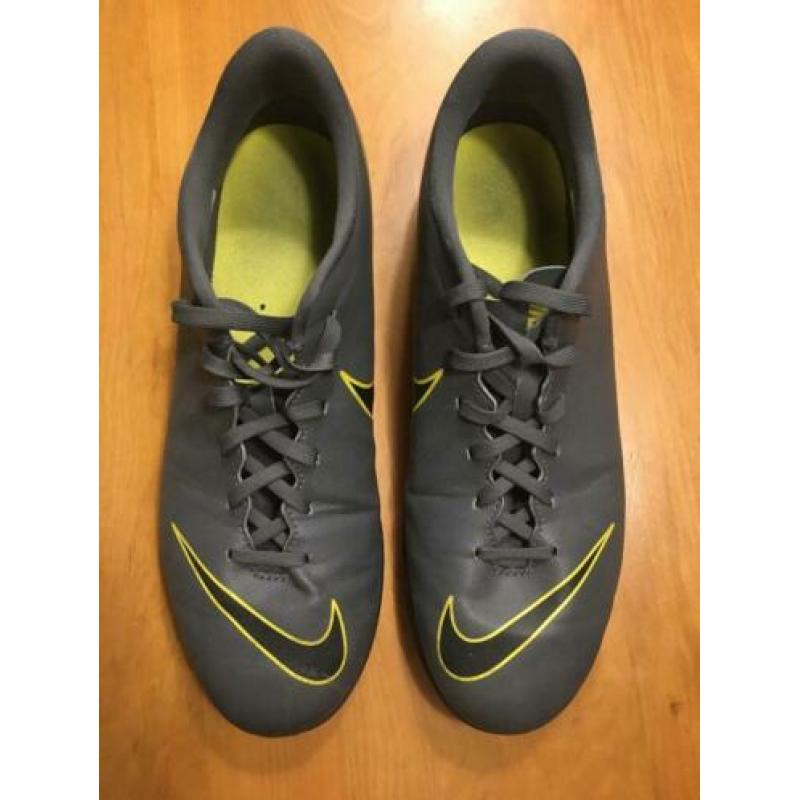 Nike Voetbal/Hockey schoenen Kunstgras Maat 43