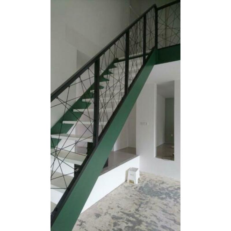 maatwerk metaal, rvs balustrade, trapleuning