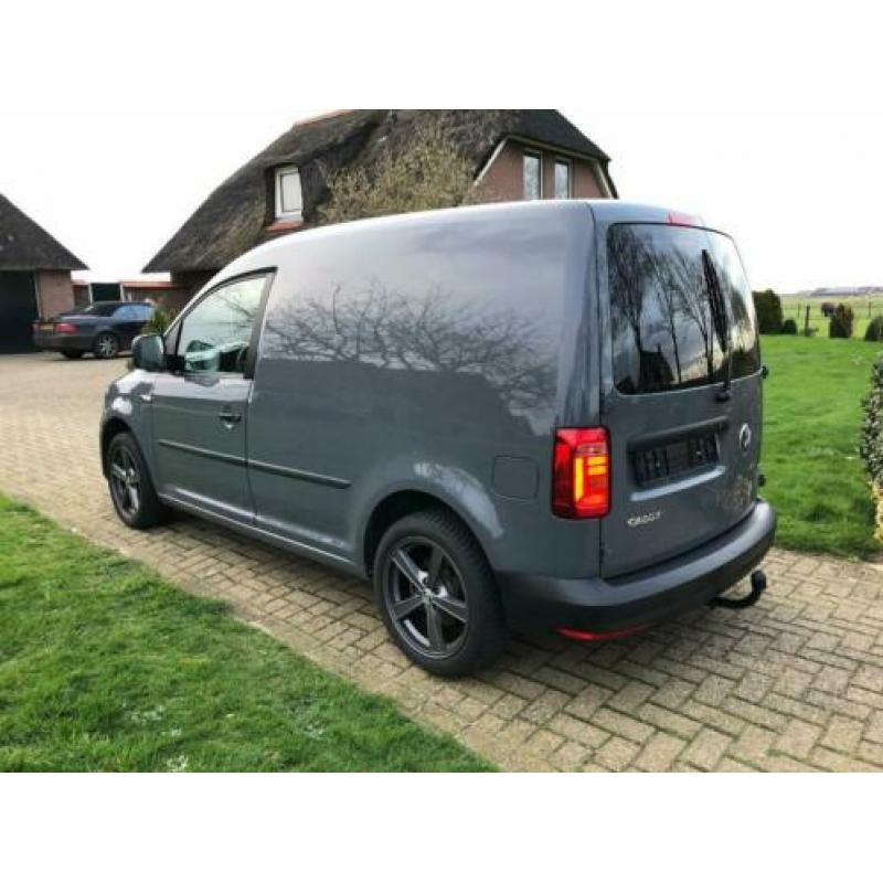 Vw caddy 1.2 tsi bluemotion airco bouwjaar 2017 30000 km
