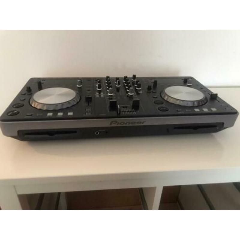 Pioneer XDJ-R1