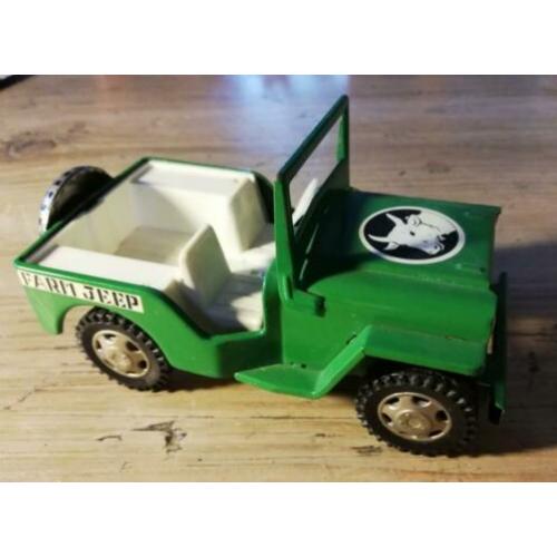 Modelauto Farm Jeep