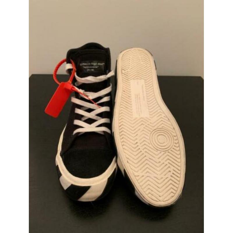 Off white vulcanised striped high maat42 27cm