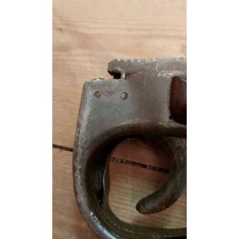 MG42 grip