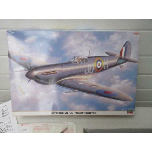 modelbouw vliegtuigje Spitfire
