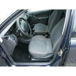 Ford Focus Wagon 1.8 TDdi Ambiente '04, AIRCO, NIEUWE DISTRI