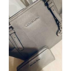Prachtige Michael kors tas + portemonnee SET als NIEUW