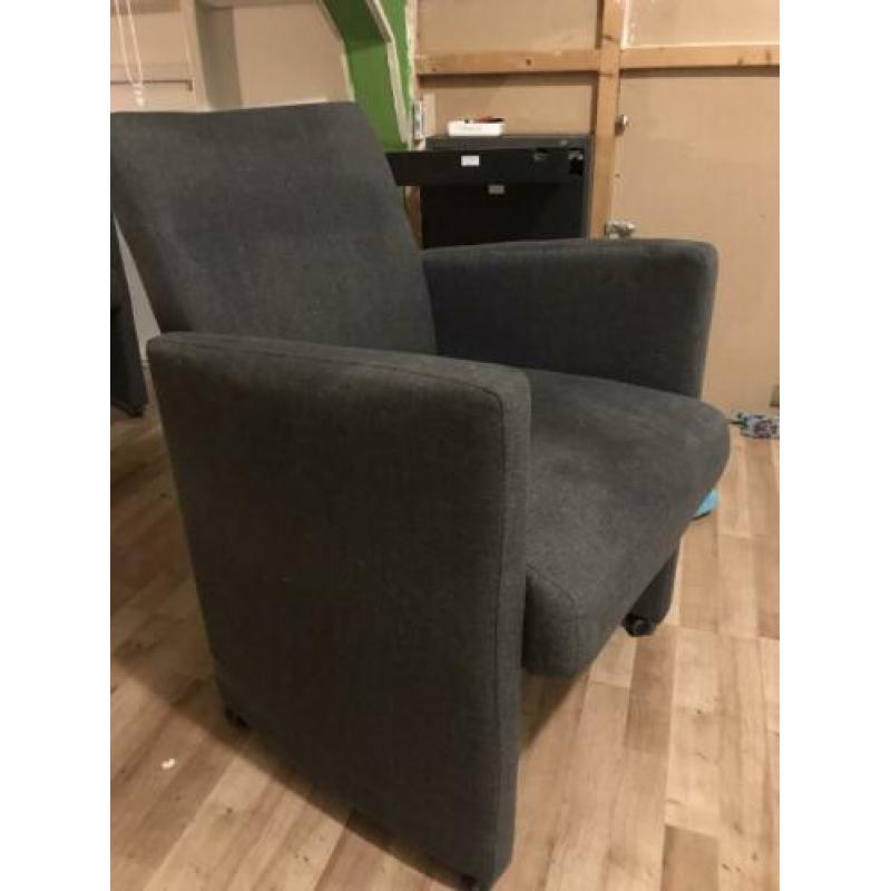 6 eetkamer verrijdbare stoelen in goede staat