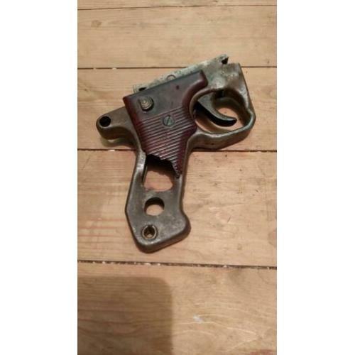MG42 grip