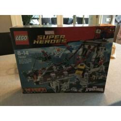 Lego 76057 Super Heroes Spiderman Bridge Duel Nieuw