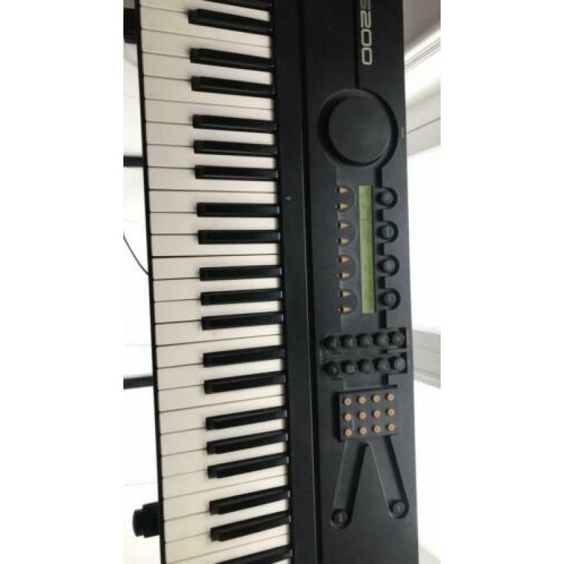 Yamaha YS200 met standaart