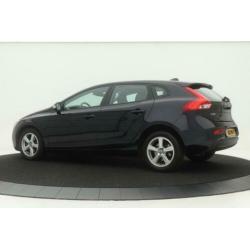 Volvo V40 2.0 D2 Momentum Business | Navigatie | Parkeersens