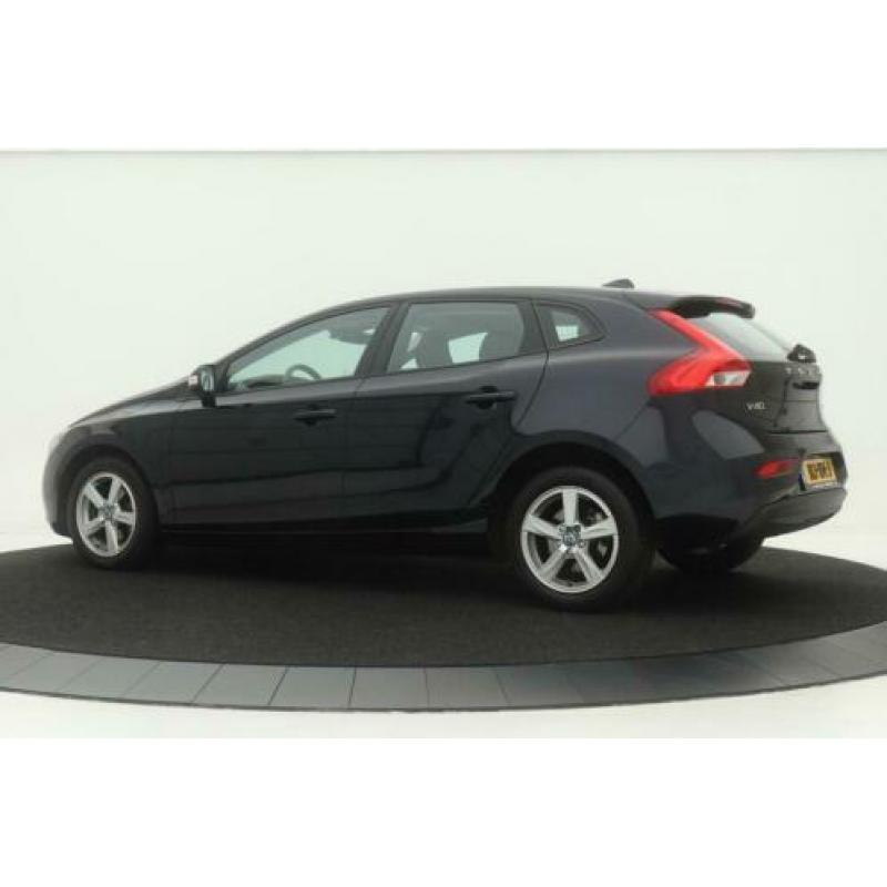 Volvo V40 2.0 D2 Momentum Business | Navigatie | Parkeersens
