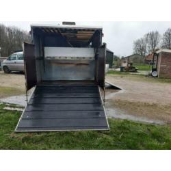 Pony trailer met koets