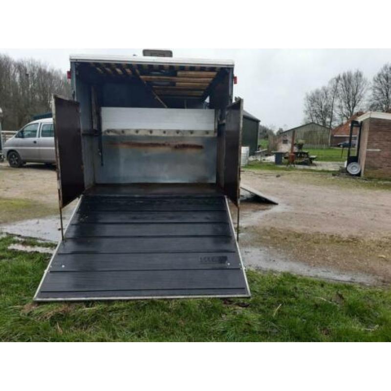 Pony trailer met koets