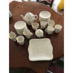 Wedgwood Edme servies in één koop