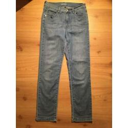 Leuke SKINNY, met mooi motiefje van HM mt 38 NIEUWSTAAT