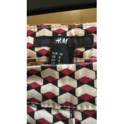 Leuke SKINNY, met mooi motiefje van HM mt 38 NIEUWSTAAT