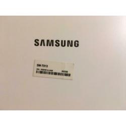 Witte samsung galaxy tab s2, 32 gb, met hoes, doos en lader