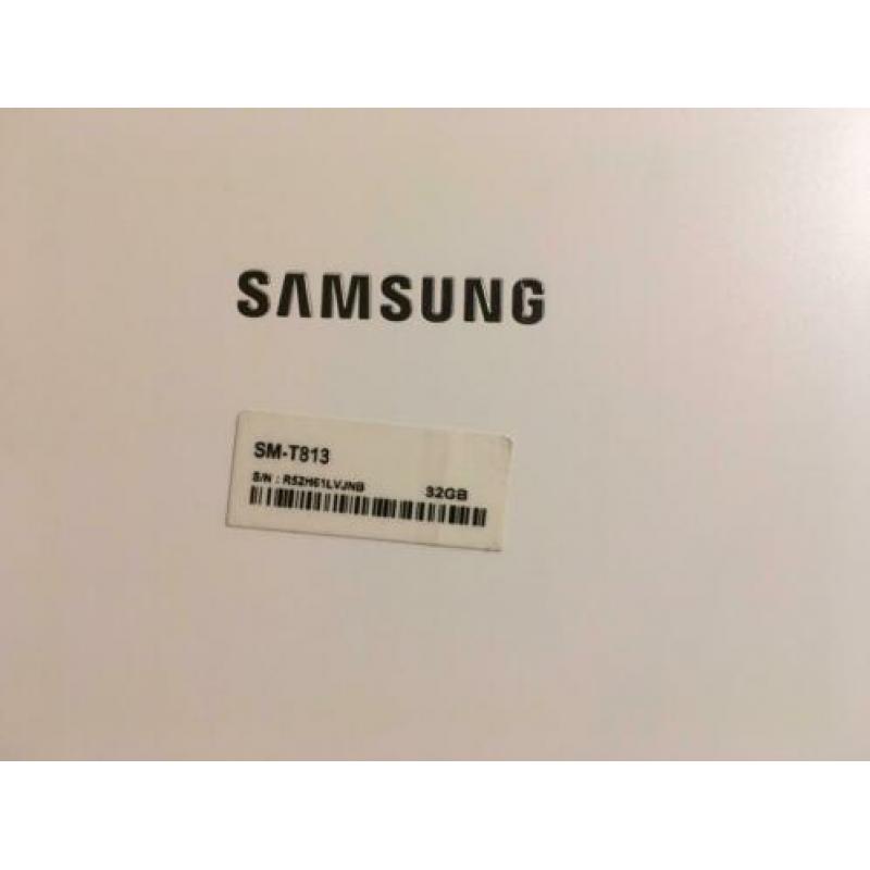 Witte samsung galaxy tab s2, 32 gb, met hoes, doos en lader